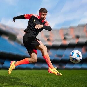 Puma Mens Ultra Ultimate sz. 10 fg/ag